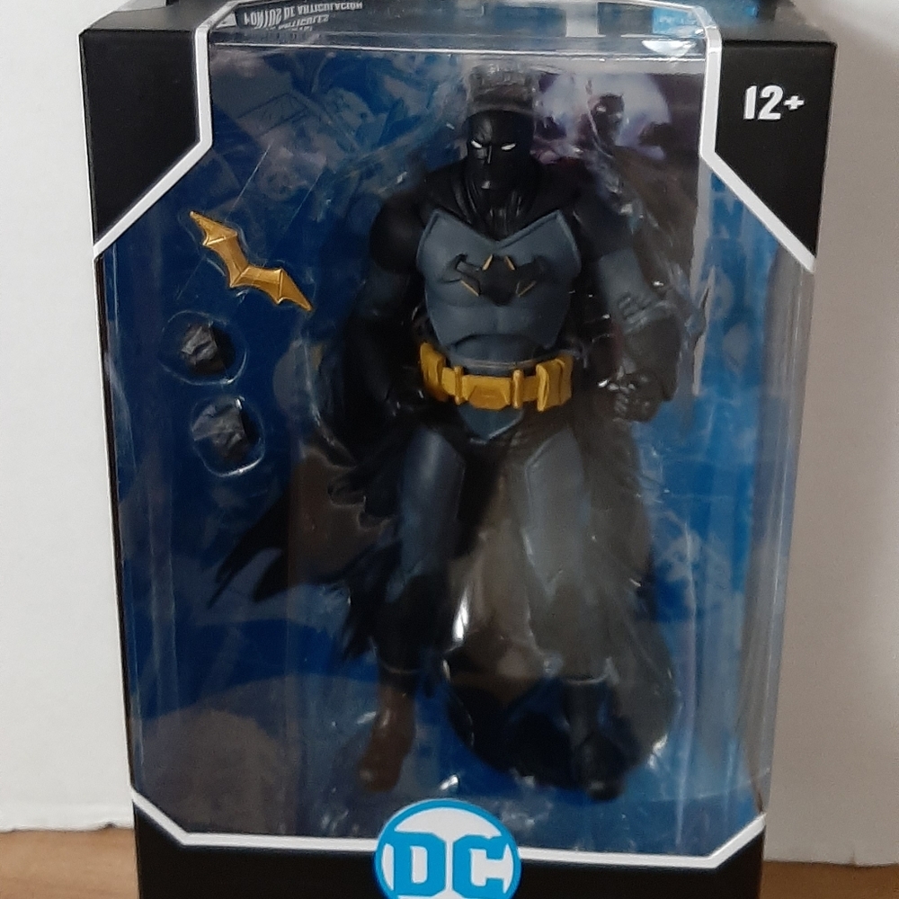 Future State: The Next Batman DC Multiverse Batman Action Figure 7"